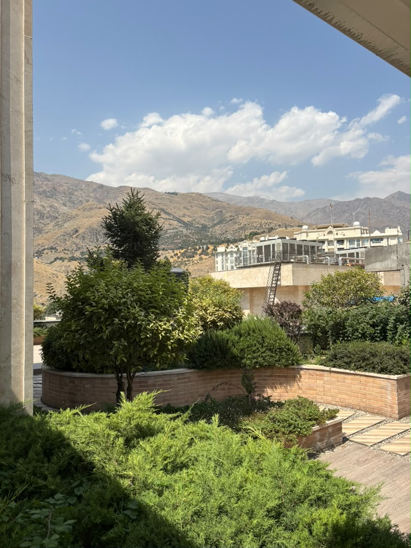 تصویر 175 متر آپارتمان ولنجک زیر قیمت 